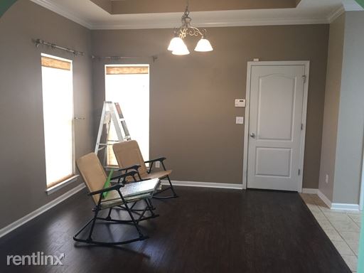 Building Photo - 308 High Ridge Ct
