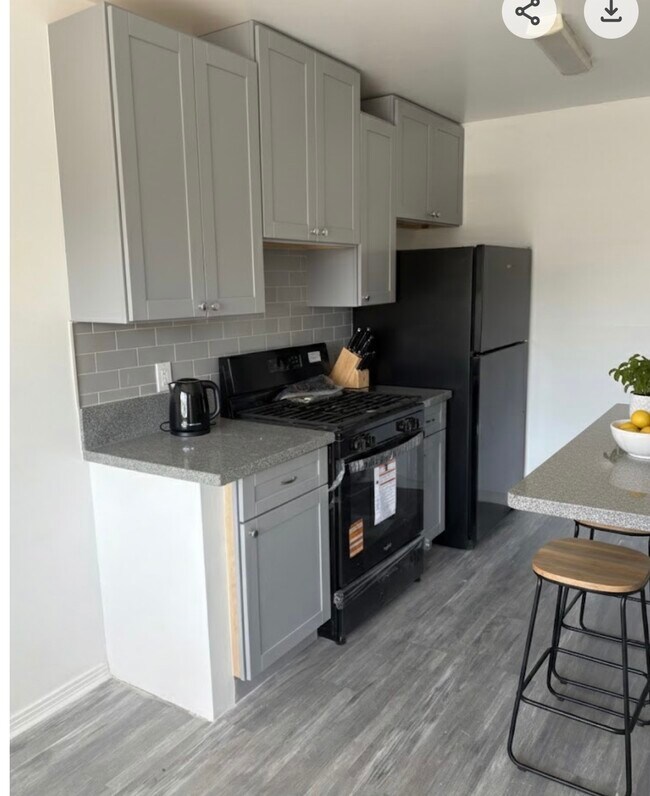 Building Photo - 7308 Canby Ave