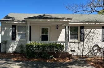 Building Photo - 2801 Blossom St