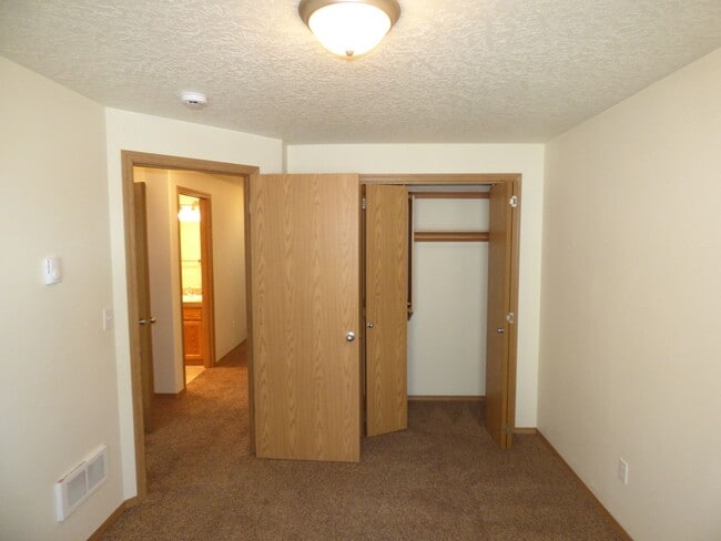 Foto del edificio - 640-642 Broad St Monmouth, OR 97351