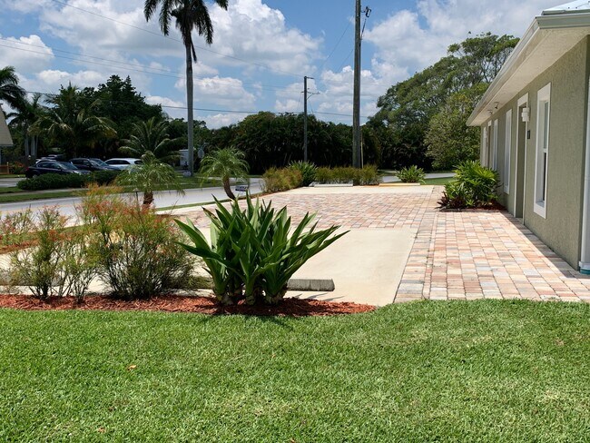 Foto del edificio - 926 NW Spruce Ridge Dr