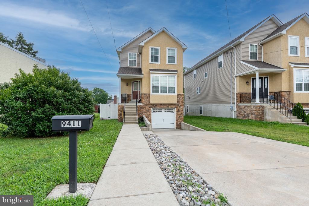 Foto principal - 9411 Frankford Ave
