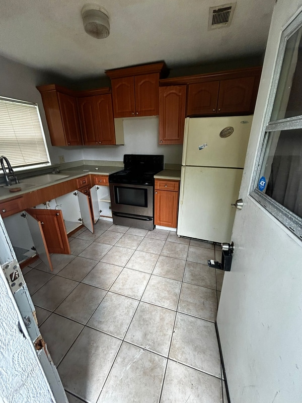 Photo - 2055 Eaton St House