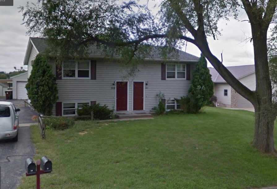 309 13th Ct, Onalaska, WI 54650 Townhome Rentals in Onalaska WI