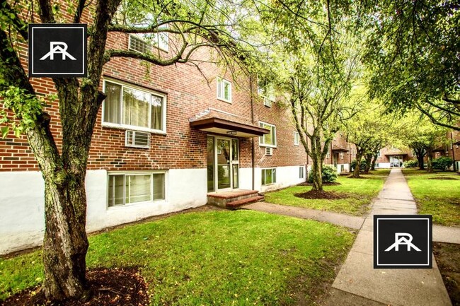 Building Photo - 2 bedroom in Chestnut Hill MA 02467