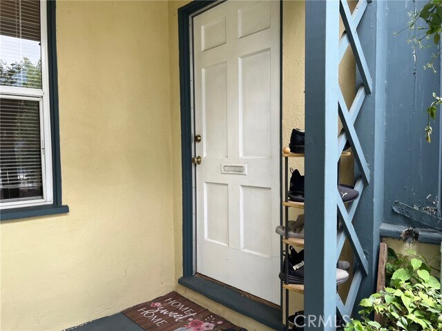 Foto del edificio - 6861 N White Oak Ave