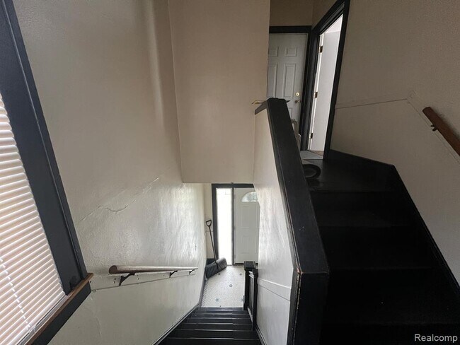 Building Photo - 2953 Tuxedo St