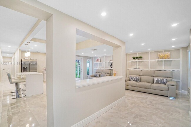 Foto del edificio - 1266 NE 182nd St
