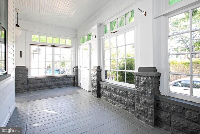 Foto del edificio - 208 S Atlantic Ave