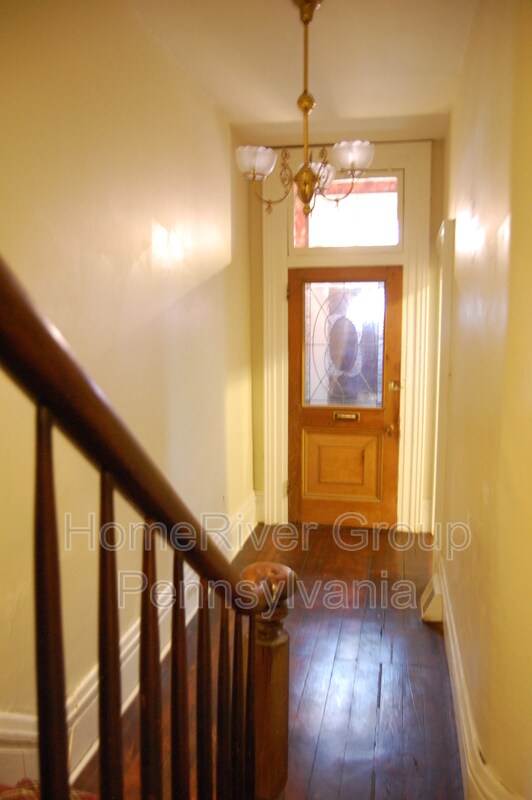 Building Photo - 1439 Sandusky St
