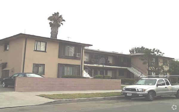 Building Photo - 14913 Hartland St