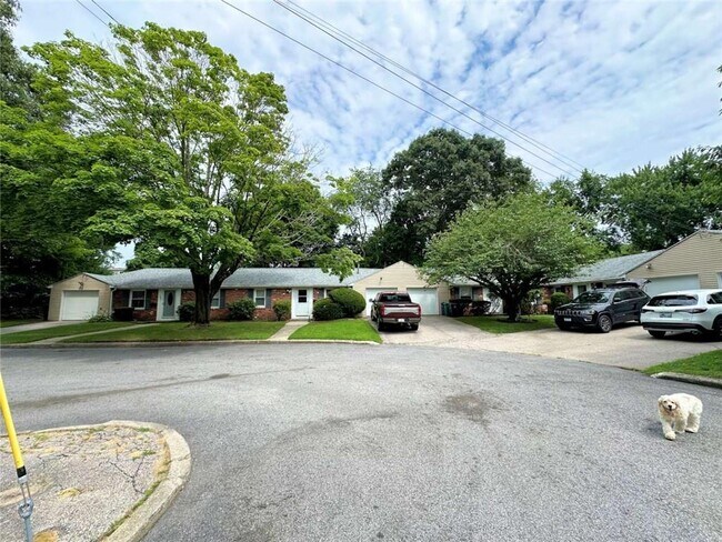 Building Photo - 112 Keystone Dr