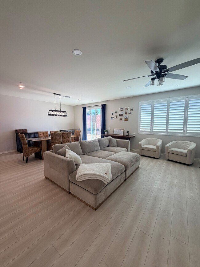 Foto del edificio - 27100 Great Plains Ct