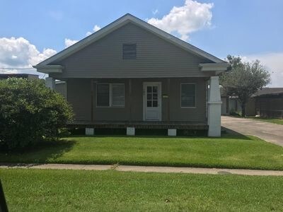 Primary Photo - 704 Lafourche Dr
