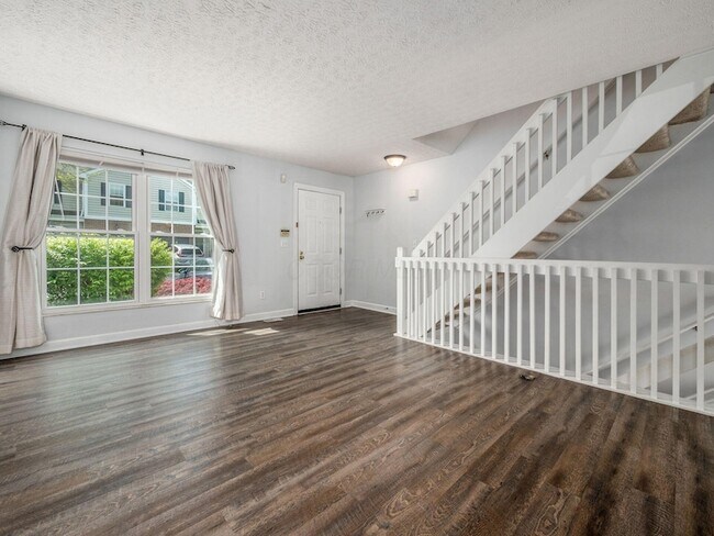 Foto del edificio - 952 Charleston Way Dr