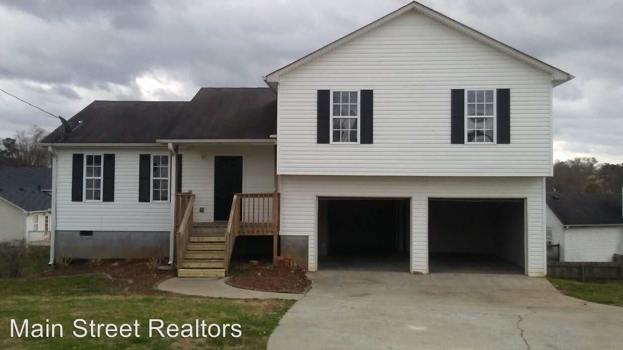 Primary Photo - 3 br, 2 bath House - 136 Concorde Dr