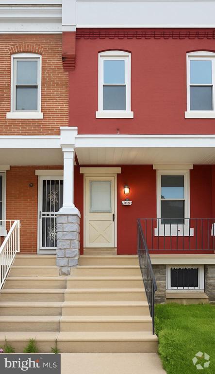 Building Photo - 155 N Hobart St