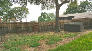 Building Photo - 13289 FM Rd 2432