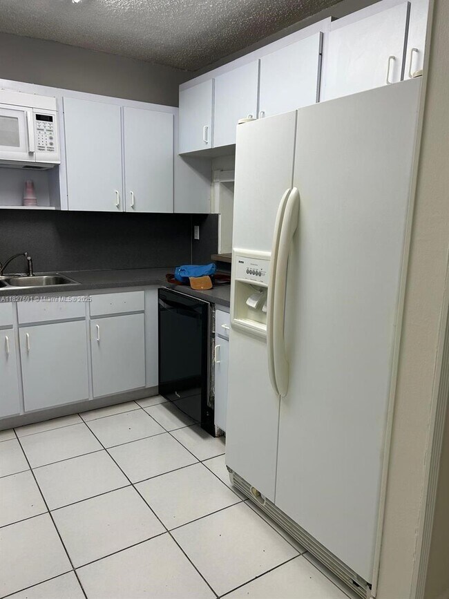 Foto del edificio - 6125 W 20th Ave
