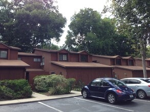 Building Photo - 826 SW 57 Terrace