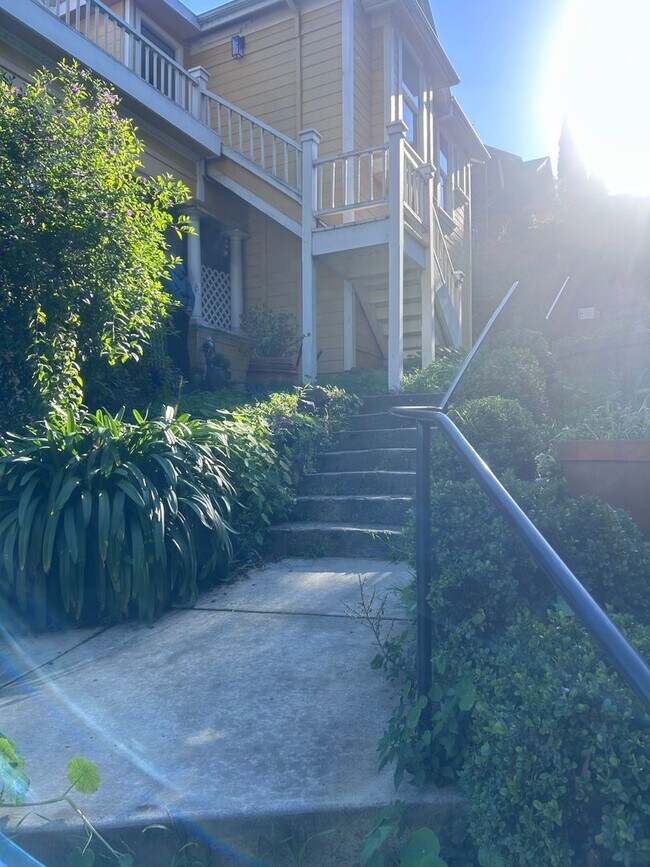 Foto del edificio - 848 E 28th St