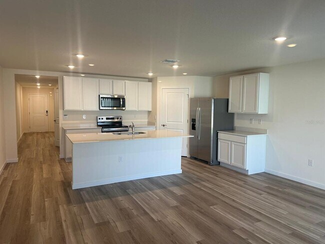 Foto del edificio - 4697 SW 89th St