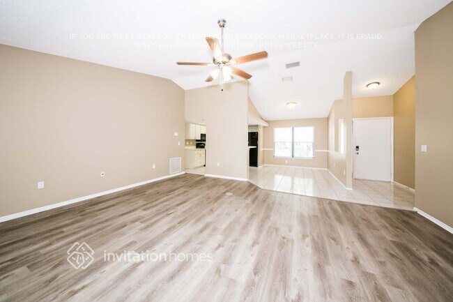 Foto del edificio - 2204 Tall Oak Ct