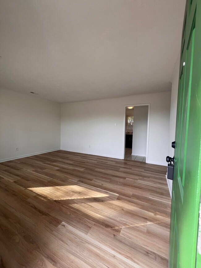 Building Photo - 1602 Astaire Ct