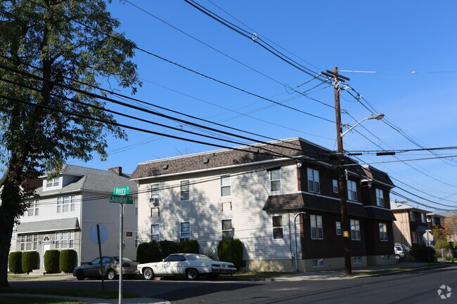 Foto del edificio - 903 Chandler Ave