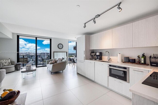 Foto del edificio - 501 NE 31st St