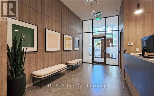 Photo du bâtiment - 81 Wellesley St E