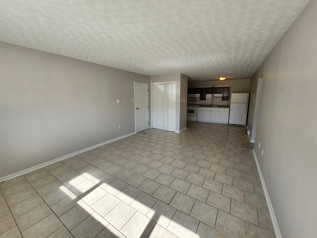 Building Photo - 2 Arena Ln