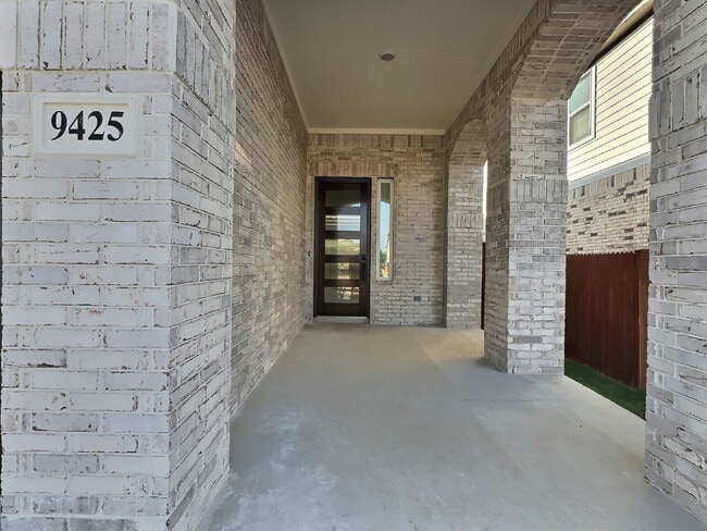 Foto del edificio - Step into a gorgeous, brand new home waiti...
