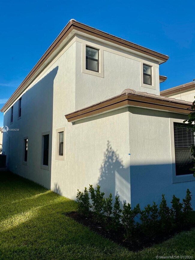 Building Photo - 3418 NW 110th St