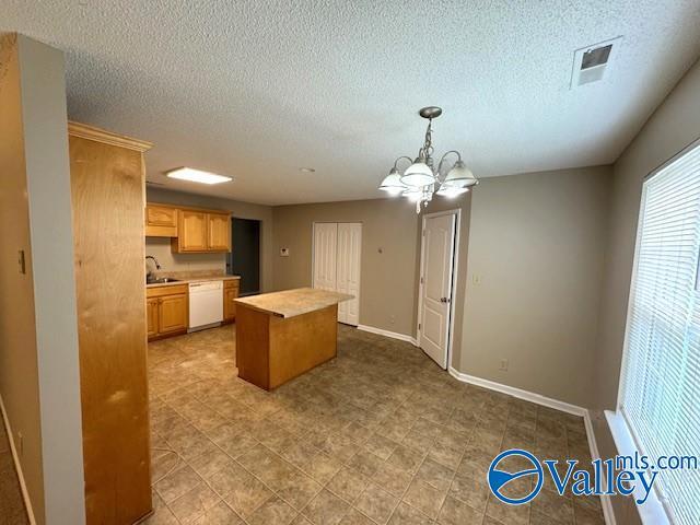 Foto del edificio - 6321 Banks St NW
