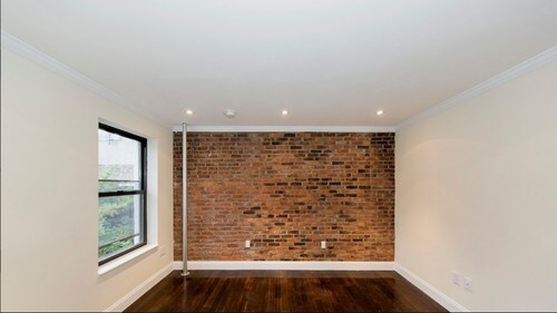 Foto del edificio - 445 E 9th St