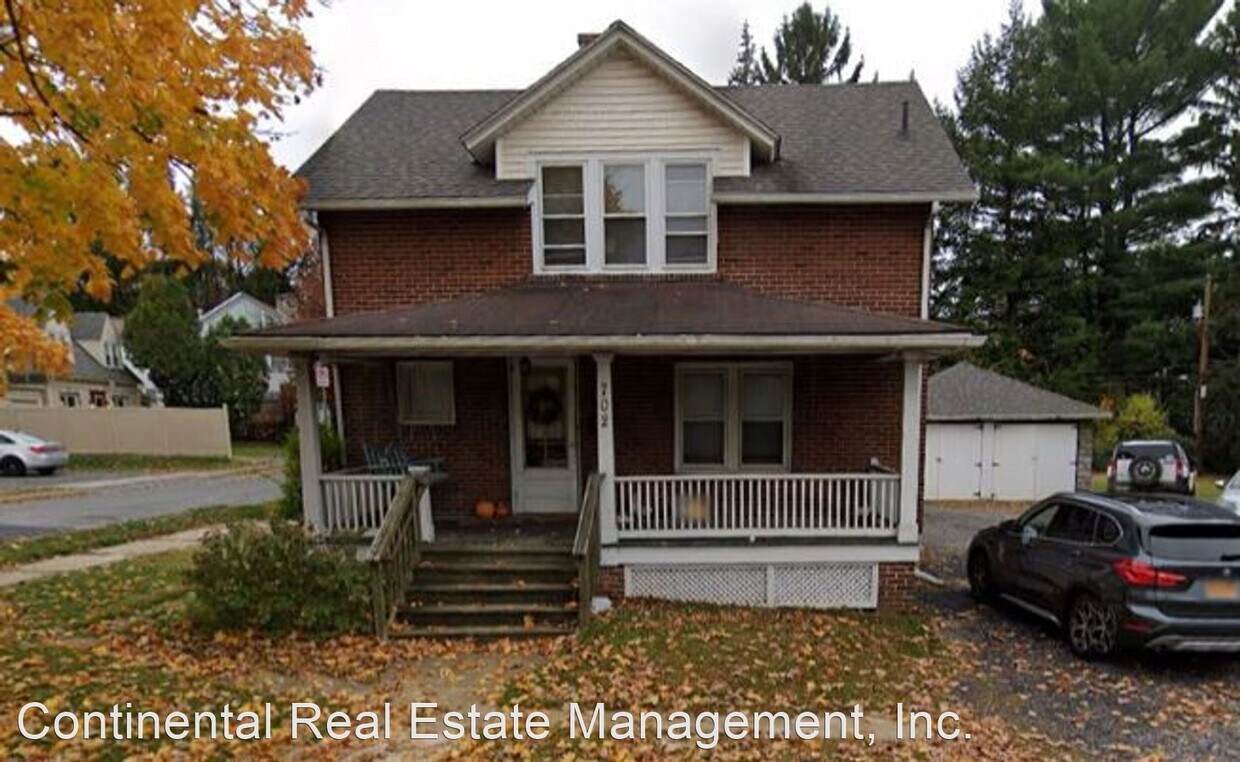 3 br, 1 bath House 702 North Atherton St... House Rental in State