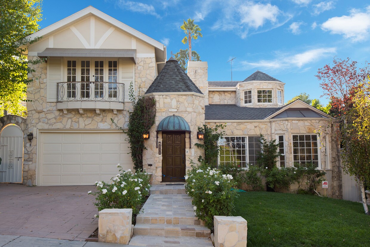 55 Apartments Available for Rent in Sherman Oaks, CA