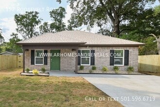 Building Photo - 152 Roosevelt Rd