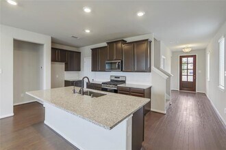 Building Photo - 26010 Steele Flower Dr