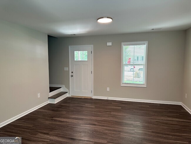 Building Photo - 24 Mill Stream Ct