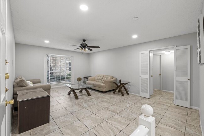 Foto del edificio - 7900 Westheimer Rd