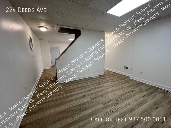 Foto del edificio - 224 Deeds Ave