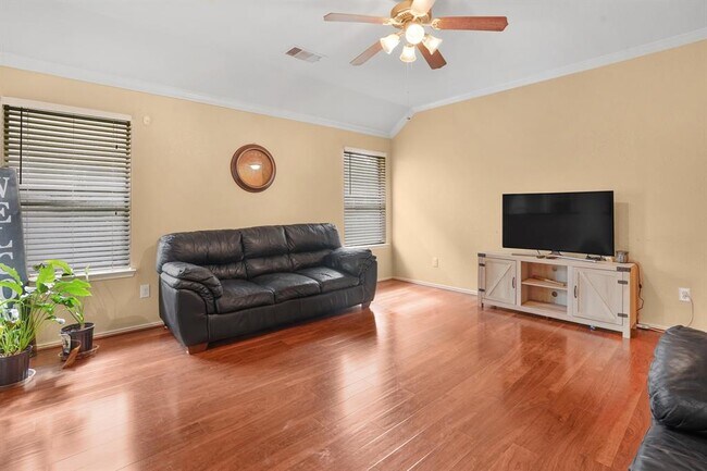 Foto del edificio - 10351 Whisper Bluff Dr