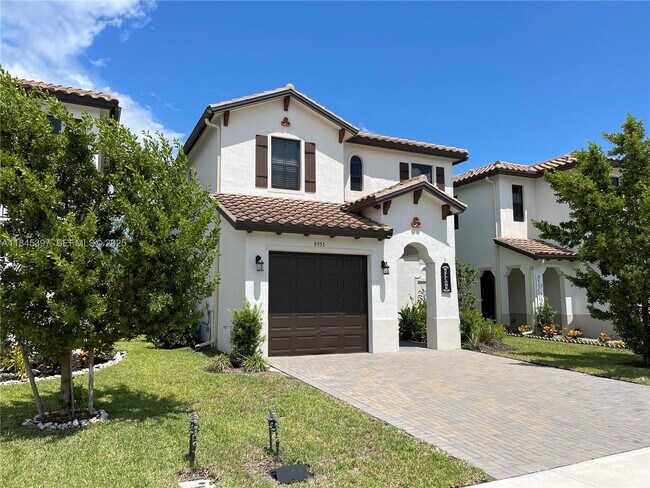 Building Photo - 8951 Madrid Cir