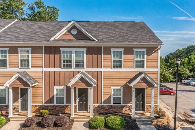 Building Photo - Adderman Pointe Townhomes