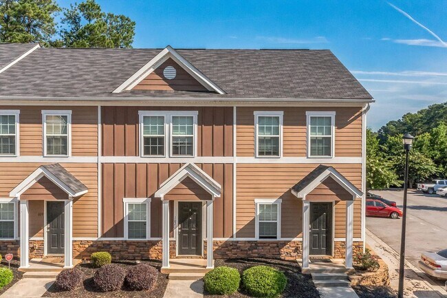 Foto del edificio - Adderman Pointe Townhomes