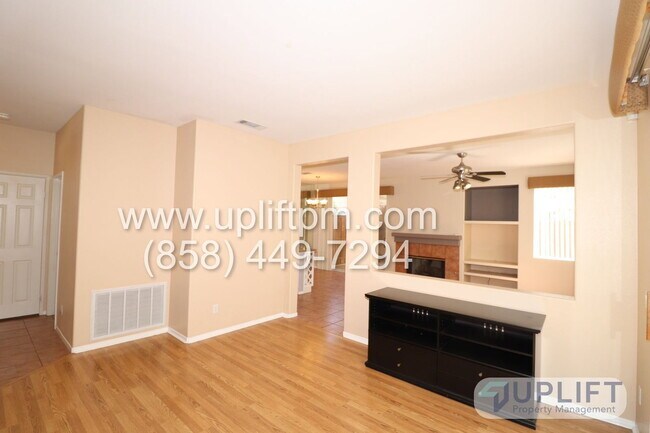 Foto del edificio - 9459 Compass Point Dr S