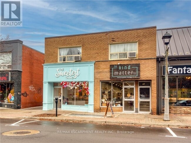 Photo du bâtiment - 284-284 Kerr St