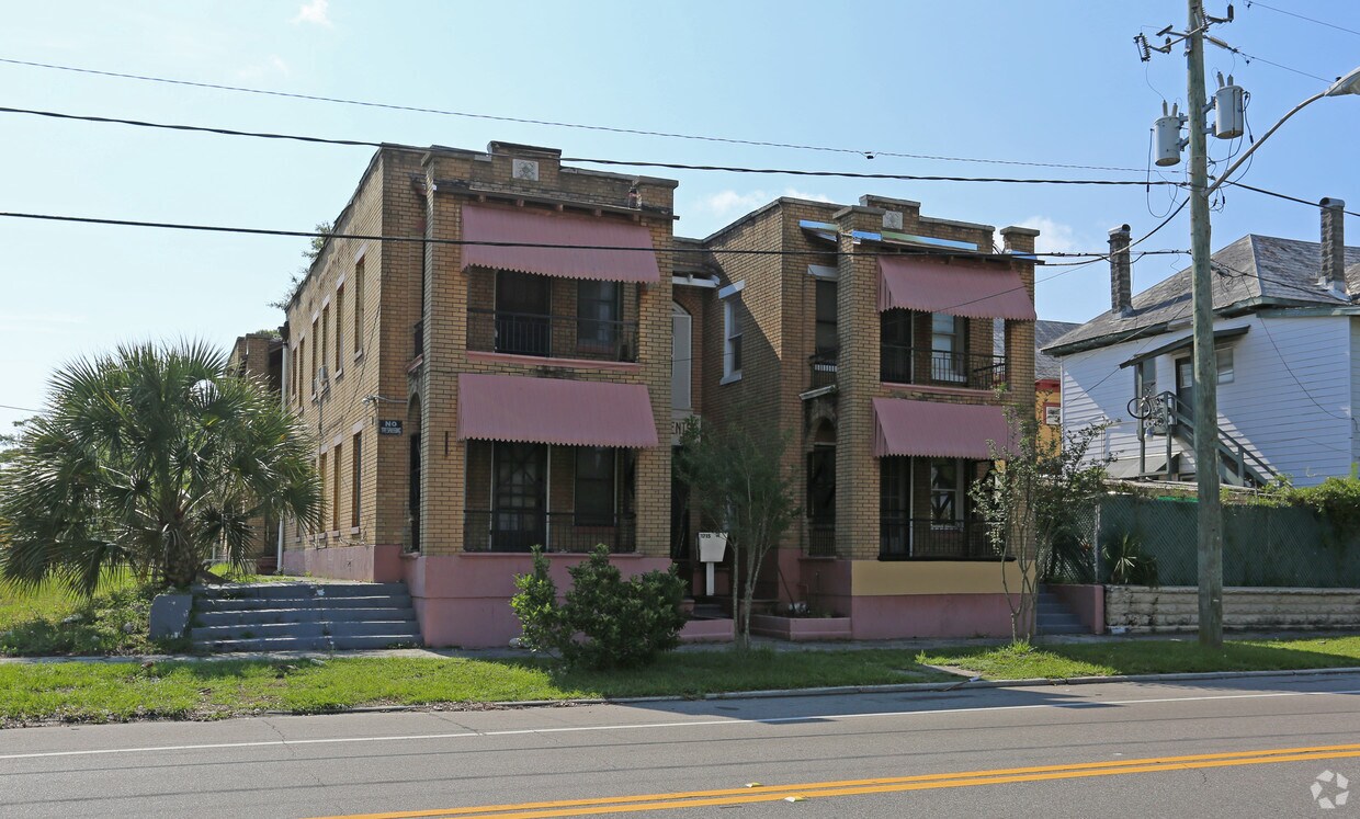 Foto principal - 1715 Boulevard St